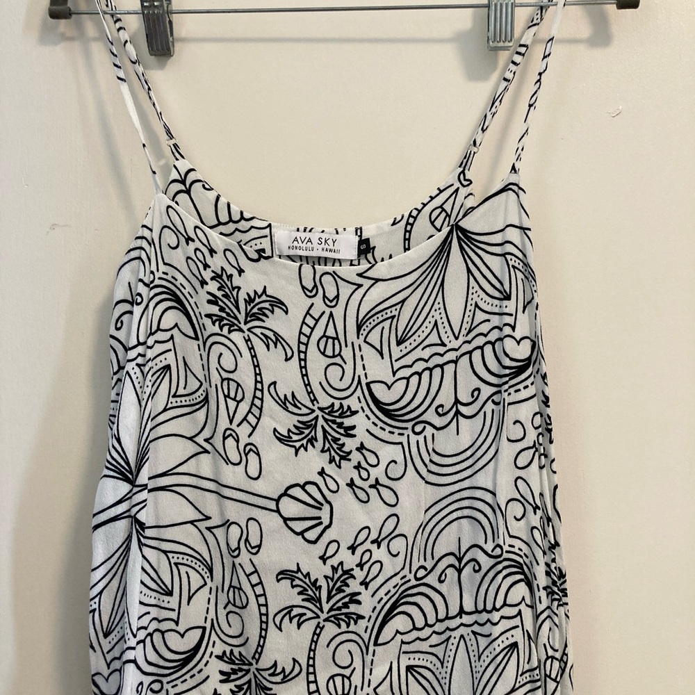 Ava Sky Black and White Women's Top